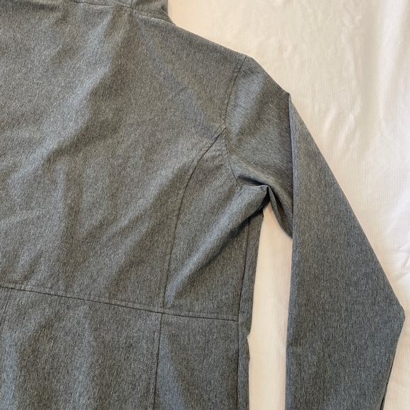 Columbia Miller Peak Softshell Rain Jacket - Picture 16 of 16